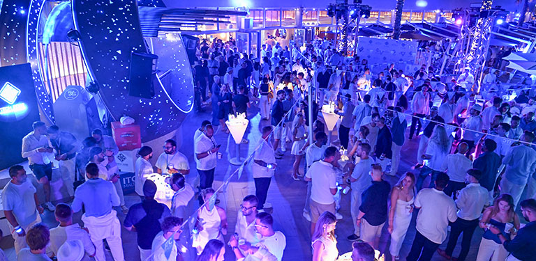 View the networking dinner gallery